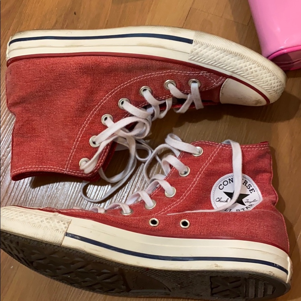 Classic Red converse